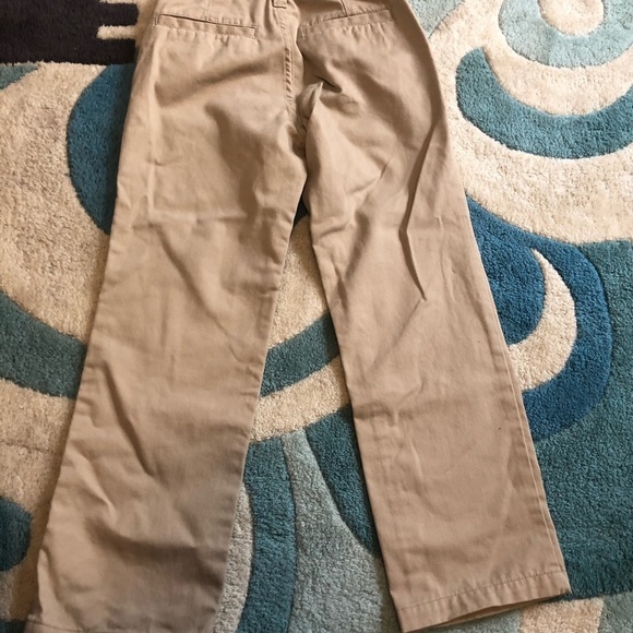 Old Navy Straight Khakis size 7 regular. 100% cotton. - Picture 6 of 7
